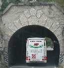 bus-im-tunnel. bus-im-tunnel.